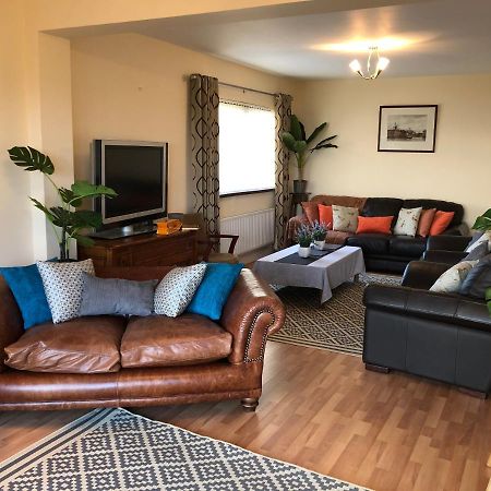 Whitehead Holiday Cottage Экстерьер фото