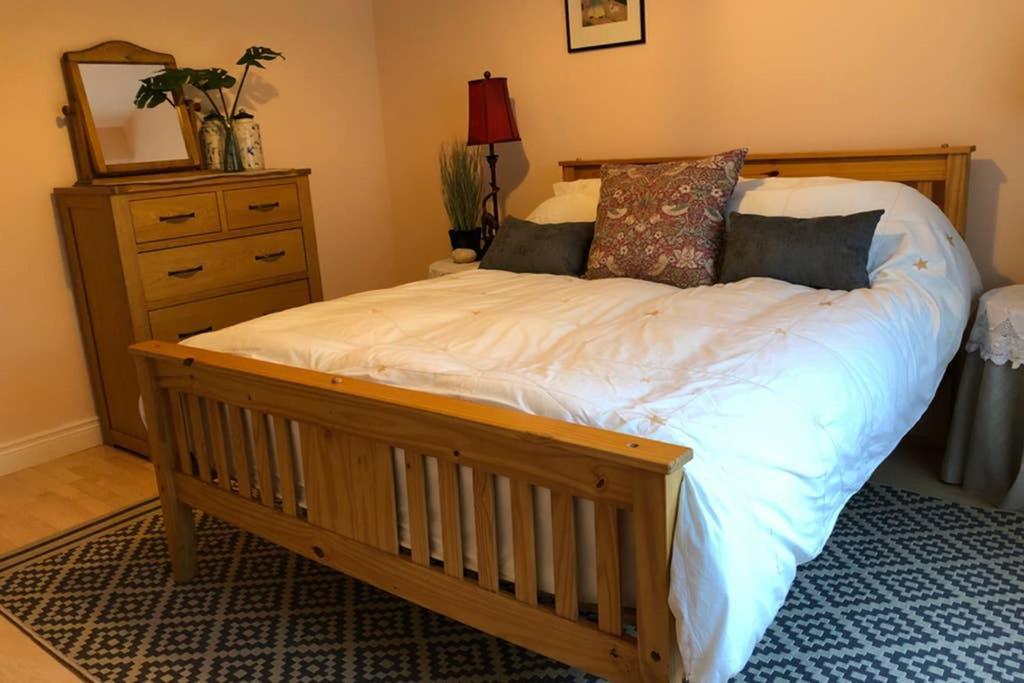 Whitehead Holiday Cottage Экстерьер фото
