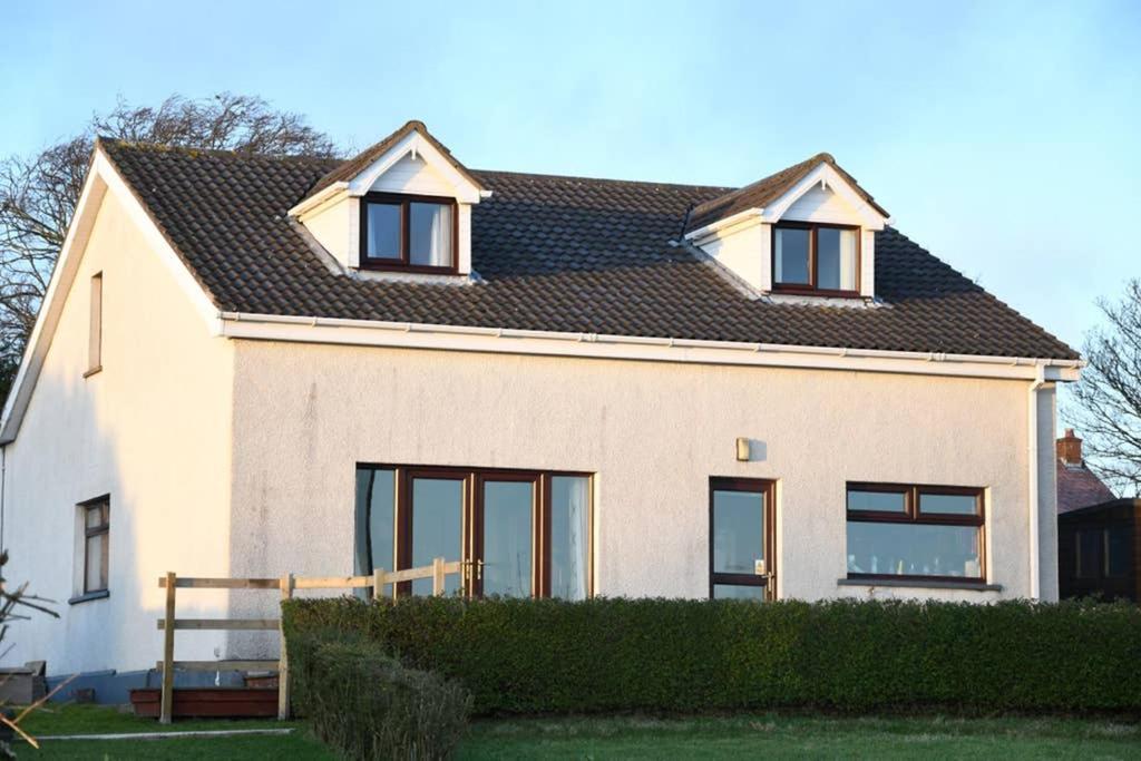 Whitehead Holiday Cottage Экстерьер фото