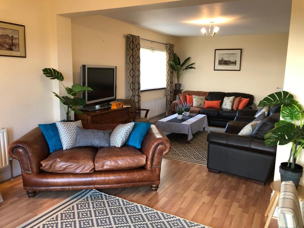 Whitehead Holiday Cottage Экстерьер фото