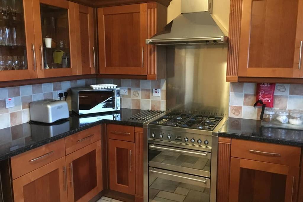 Whitehead Holiday Cottage Экстерьер фото