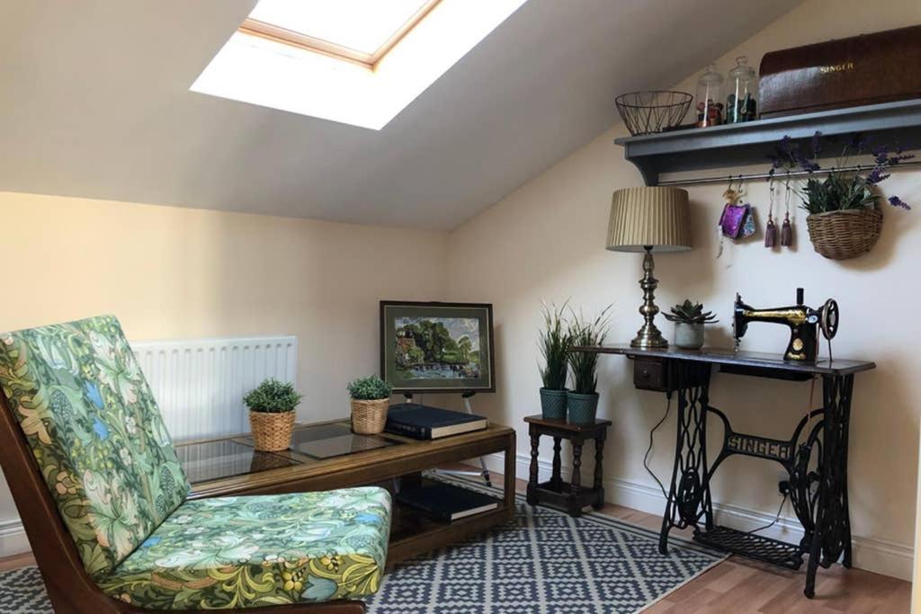Whitehead Holiday Cottage Экстерьер фото