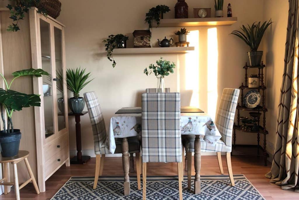 Whitehead Holiday Cottage Экстерьер фото